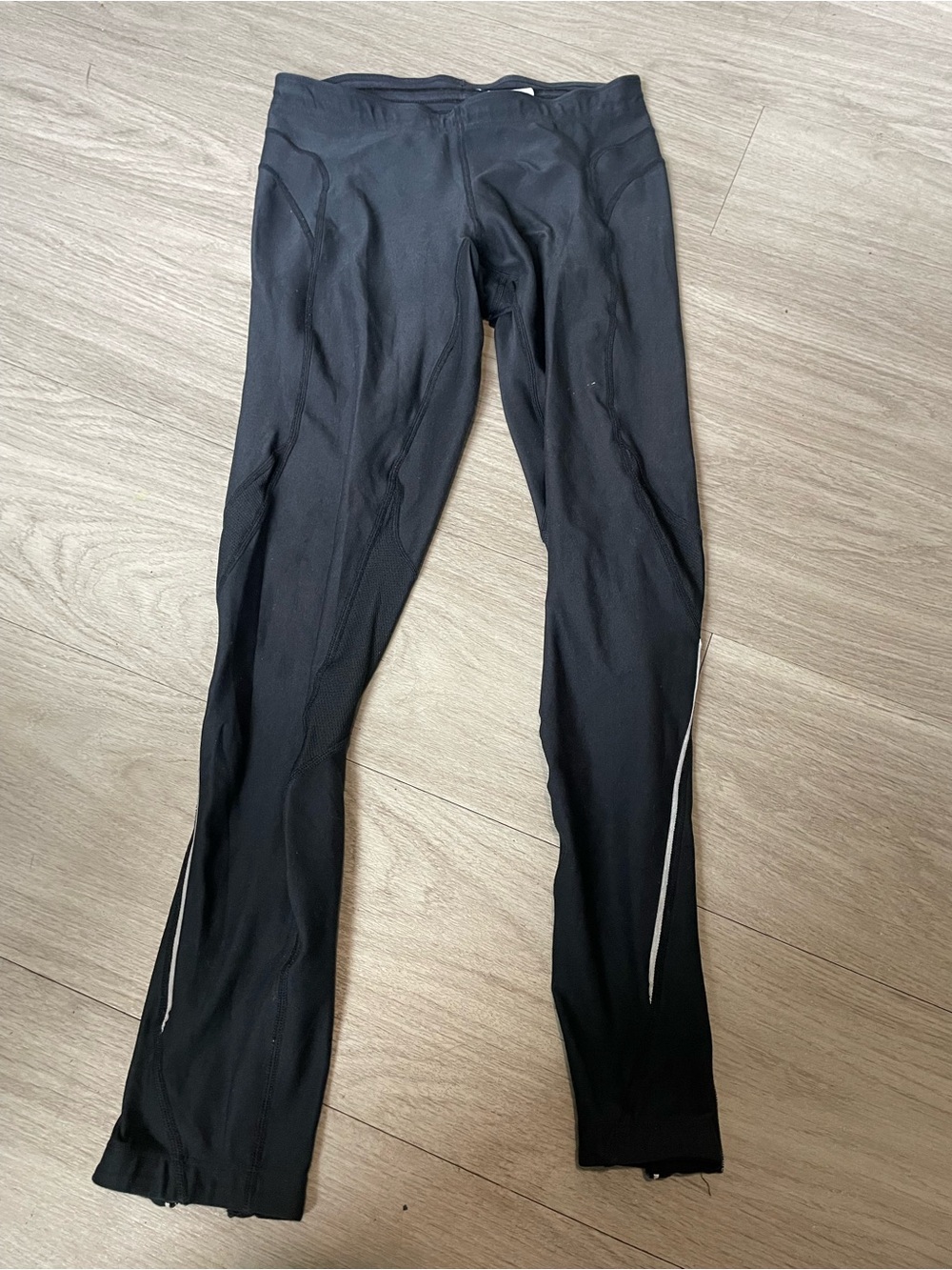 Nike Black Women’s Performance Leggings with Reflective Trim